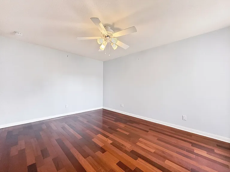 5712 Drummond Way — Photo 19