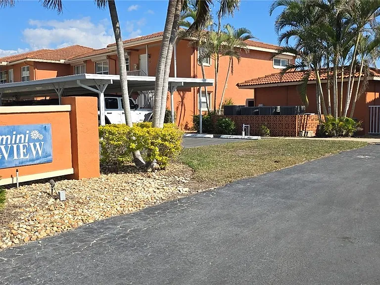 434 Tudor Dr #1H — Photo 1