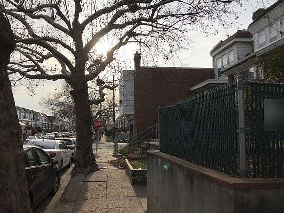 3rd image of 5406 Large St