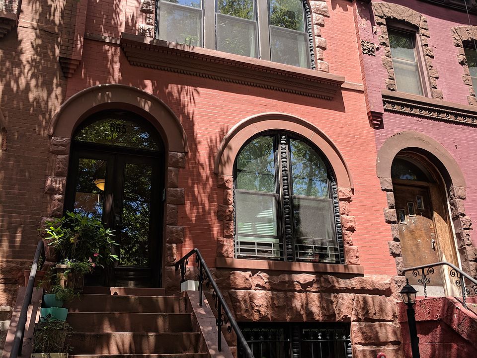 1st image of 665 Park Pl #1