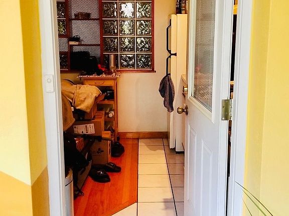 3rd image of 2121 36th St #2F