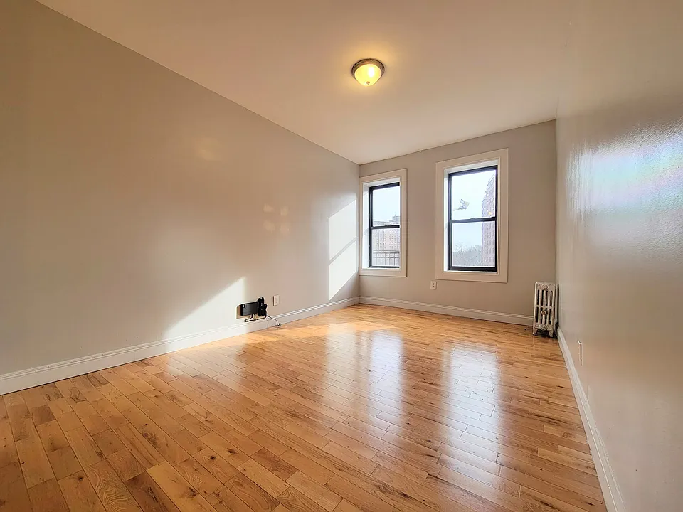 184 Nagle Ave #5C