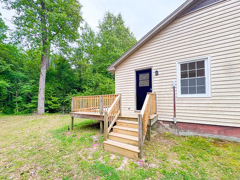 7 Fox Hill Dr #7 — Photo 12