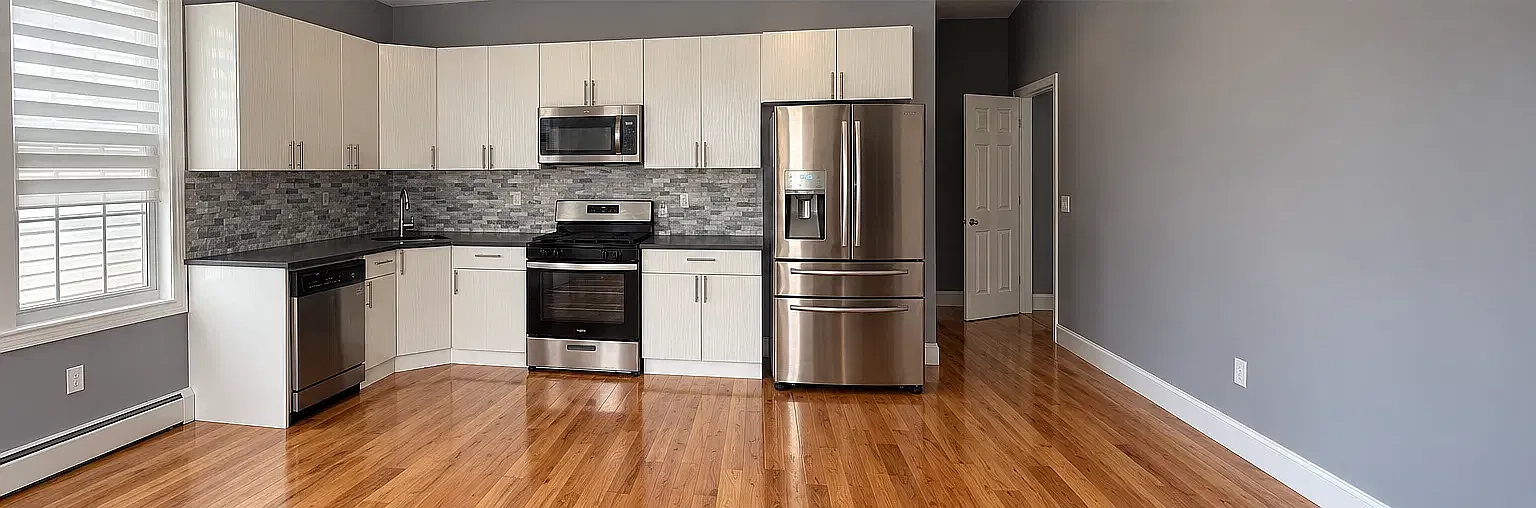 334 Bradford Street — Photo 1