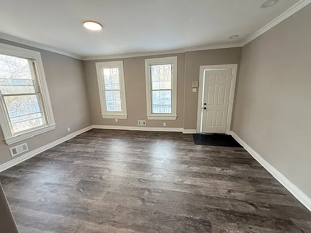 218 Cooper St — Photo 6