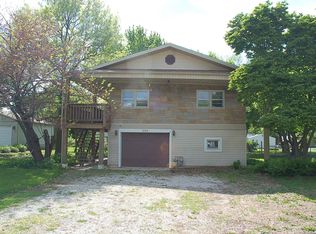 223 S Elwood St, Forsyth, IL 62535