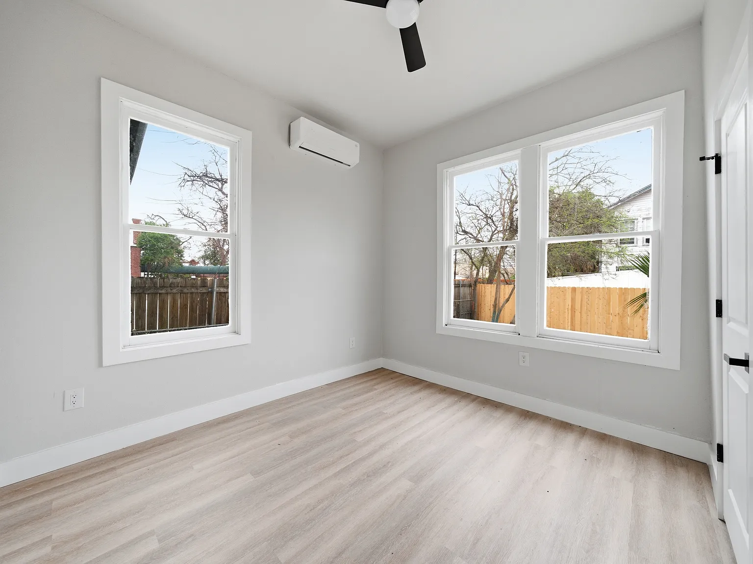 2 bed, 950 sqft, $1,495 — Photo 3