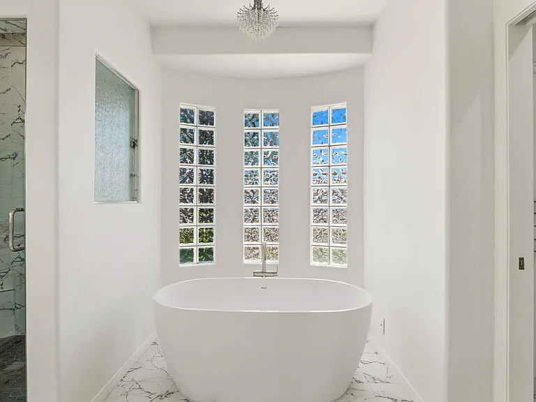 8638 E Dahlia Dr — Photo 22