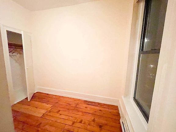 3rd image of 17 Newel St #2
