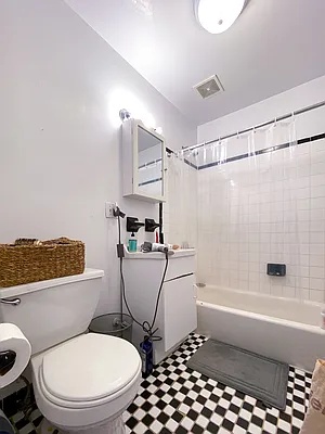 Rented by Compass | media 14