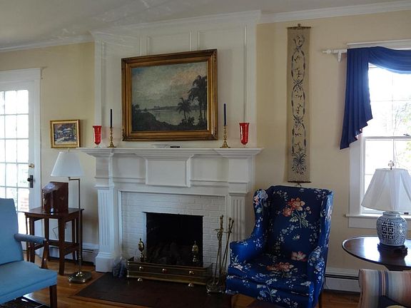 3rd image of 114 Lee Ave