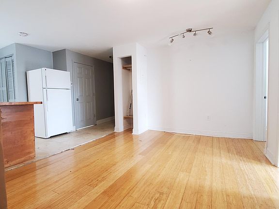 3rd image of 364 Pacific Ave #2E