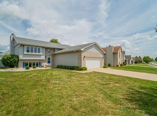 1260 W 97th Pl, Crown Point, IN 46307