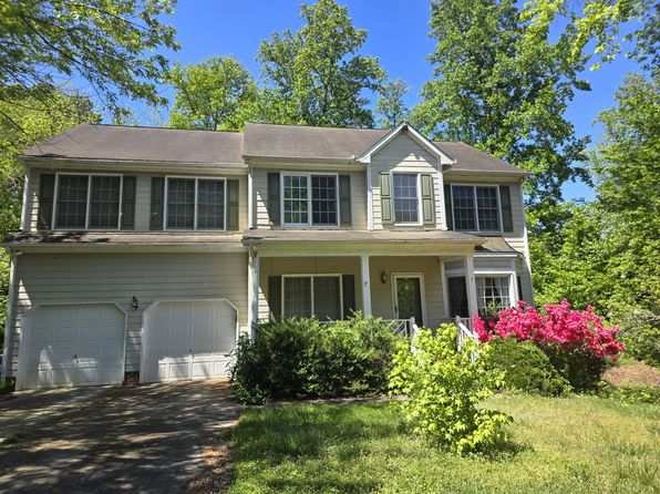 7 Woodcliff Cir