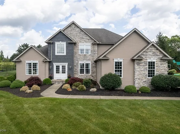 6495 Foxglove Dr, Medina, OH 44256