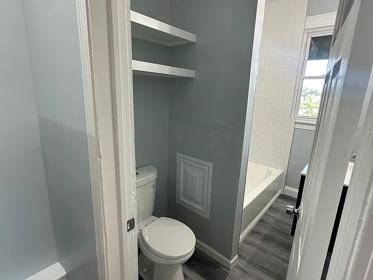 605 E Main St #3W — Photo 12
