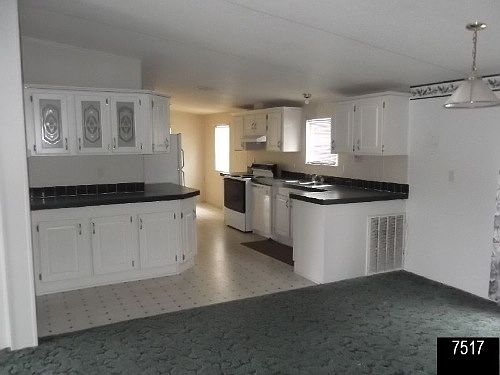2nd image of 13816 NE 55th St