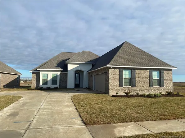 3345 Lakes Crest Dr, Lake Charles, LA 70607