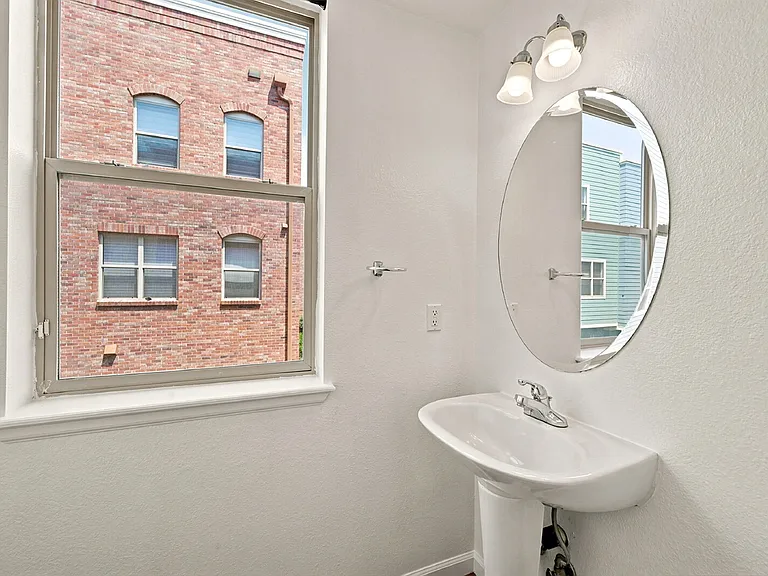 5388 Allison St — Photo 12