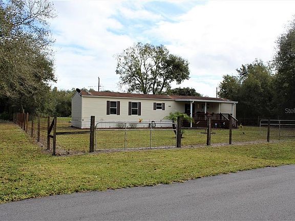 2nd image of 265 3rd Ave