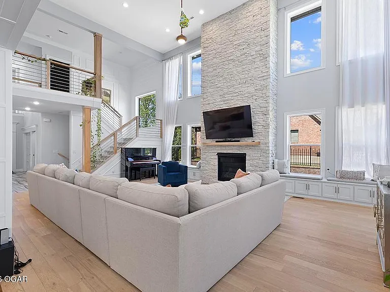 2717 Callaway Rdg — Photo 4