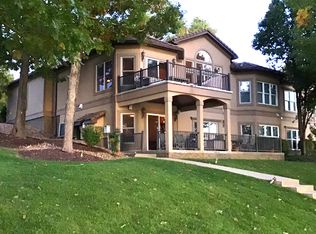 222 Muirfield Ct, Sunrise Beach, MO 65079