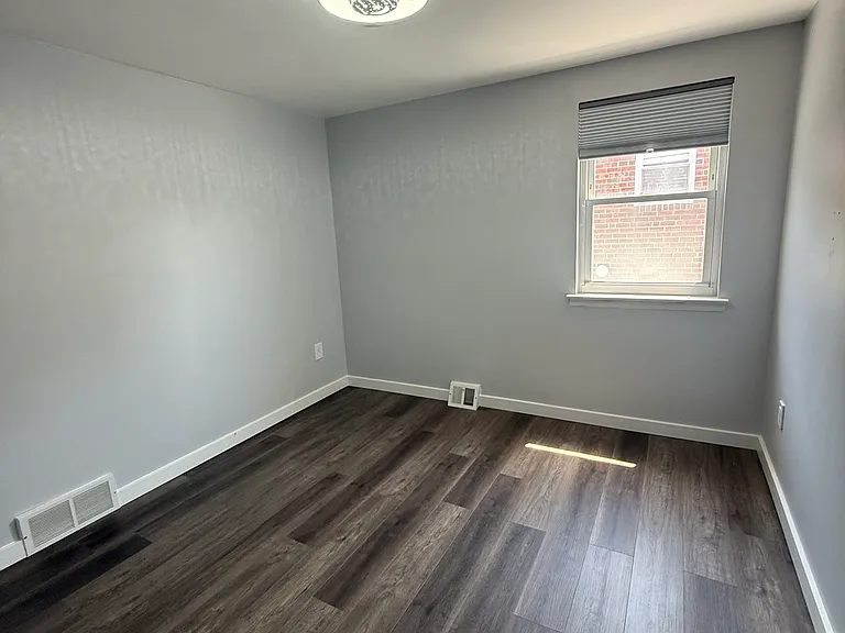 2727 Taunton St — Photo 27