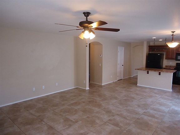 5th image of 14840 W Dahlia Dr