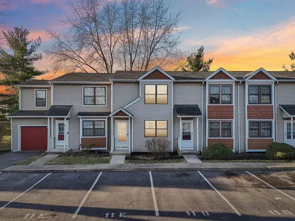 1013 Philadelphia Dr #11E, Westerville, OH 43081