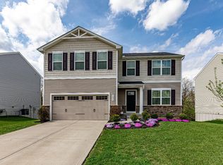 5821 Woodcreek Dr, Middletown, OH