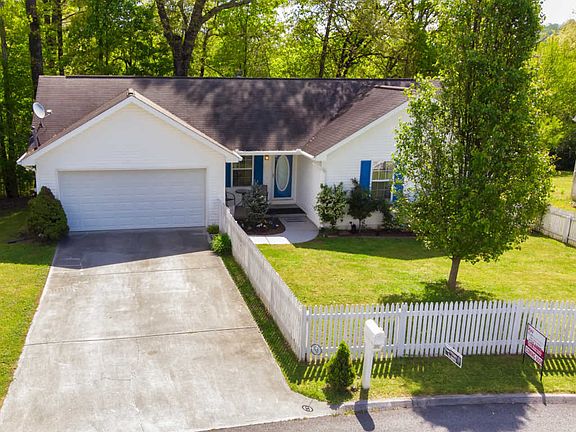 3rd image of 5918 Katrina Ln