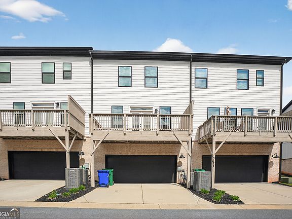 3rd image of 3176 Kincaid Dr
