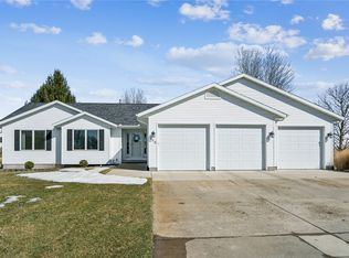 110 B St NE, Walford, IA 52351