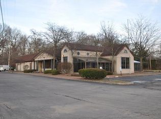 2940 Parkman Rd NW, Warren, OH 44485