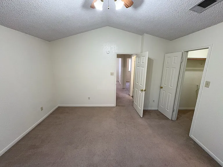 3804 Water Oak Dr — Photo 14