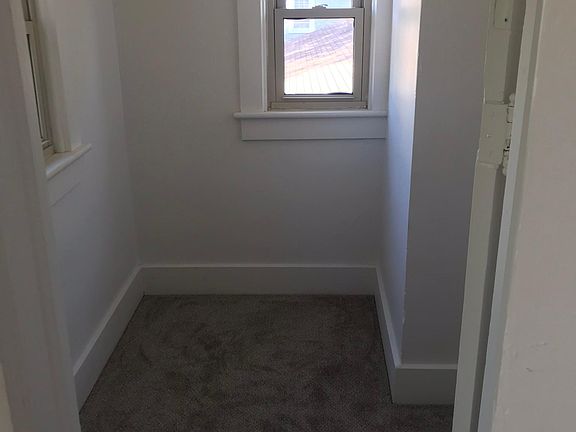 5th image of 838 Faustina Ave