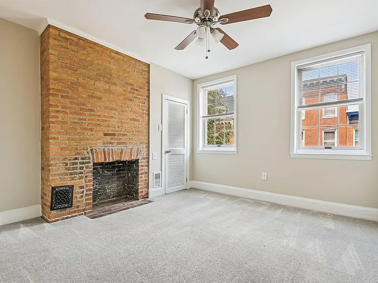 1253 William St — Photo 19