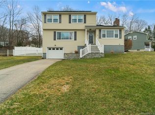 36 Webster Rd, East Lyme, CT 06333