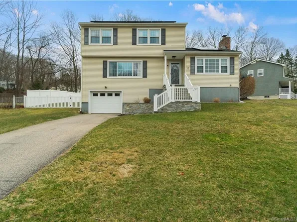 36 Webster Road, East Lyme, CT 06333