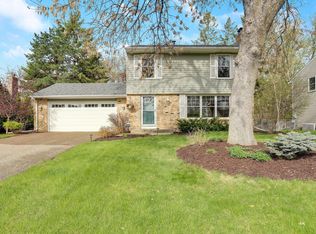 3415 Urbandale Ln N, Plymouth, MN 55447