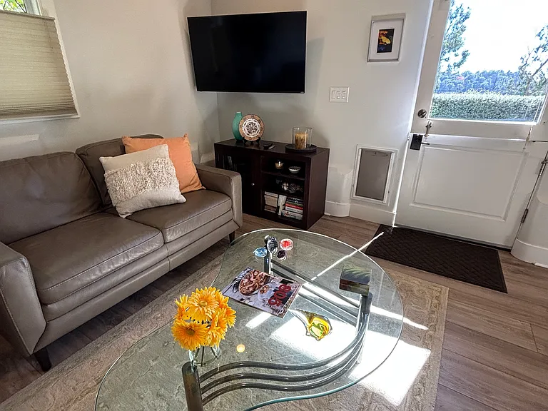 550 Scenic Dr #A — Photo 4