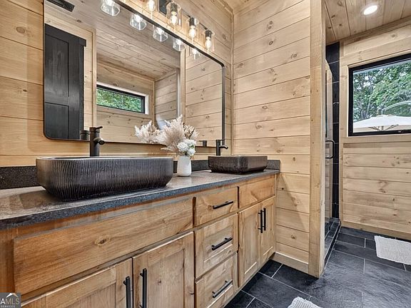 3rd image of 240 Whippoorwill Walk Rd #7
