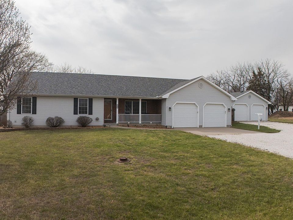 1st image of 108 Cherry Ln
