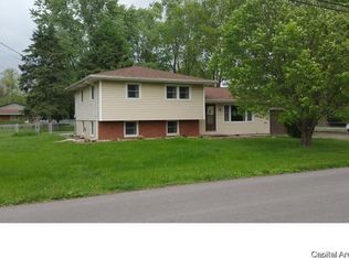 1055 Centre St, Springfield, IL 62704