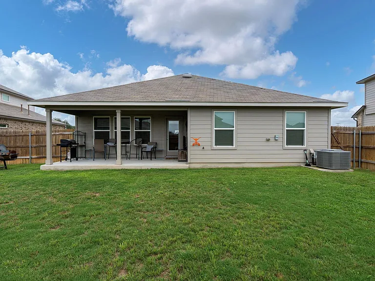 1444 Acorn Wood — Photo 30