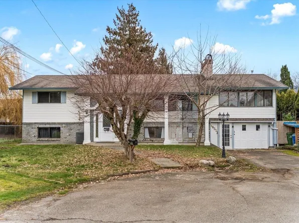 46323 Magnolia Ave, Chilliwack, BC V2P 3J1