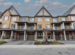 33 Amulet Way, Whitby, ON L1R0R5