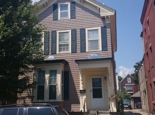 582 E 8th St, South Boston, MA 02127