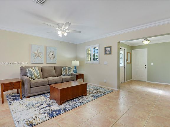 5th image of 356 Garden Blvd