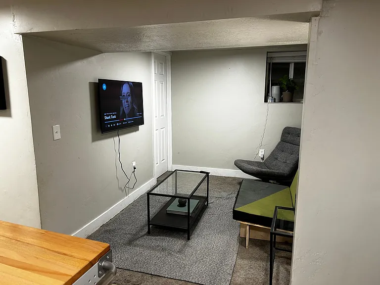 575 N Chicago St — Photo 11